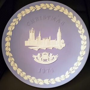 Wedgwood Christmas Collector Plate 1974 8" Blue White Jasper House of Parliament